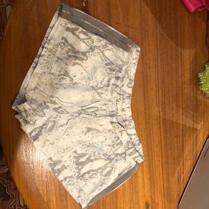 Vintage Havana snakeskin print shorts in medium. Excellent condition